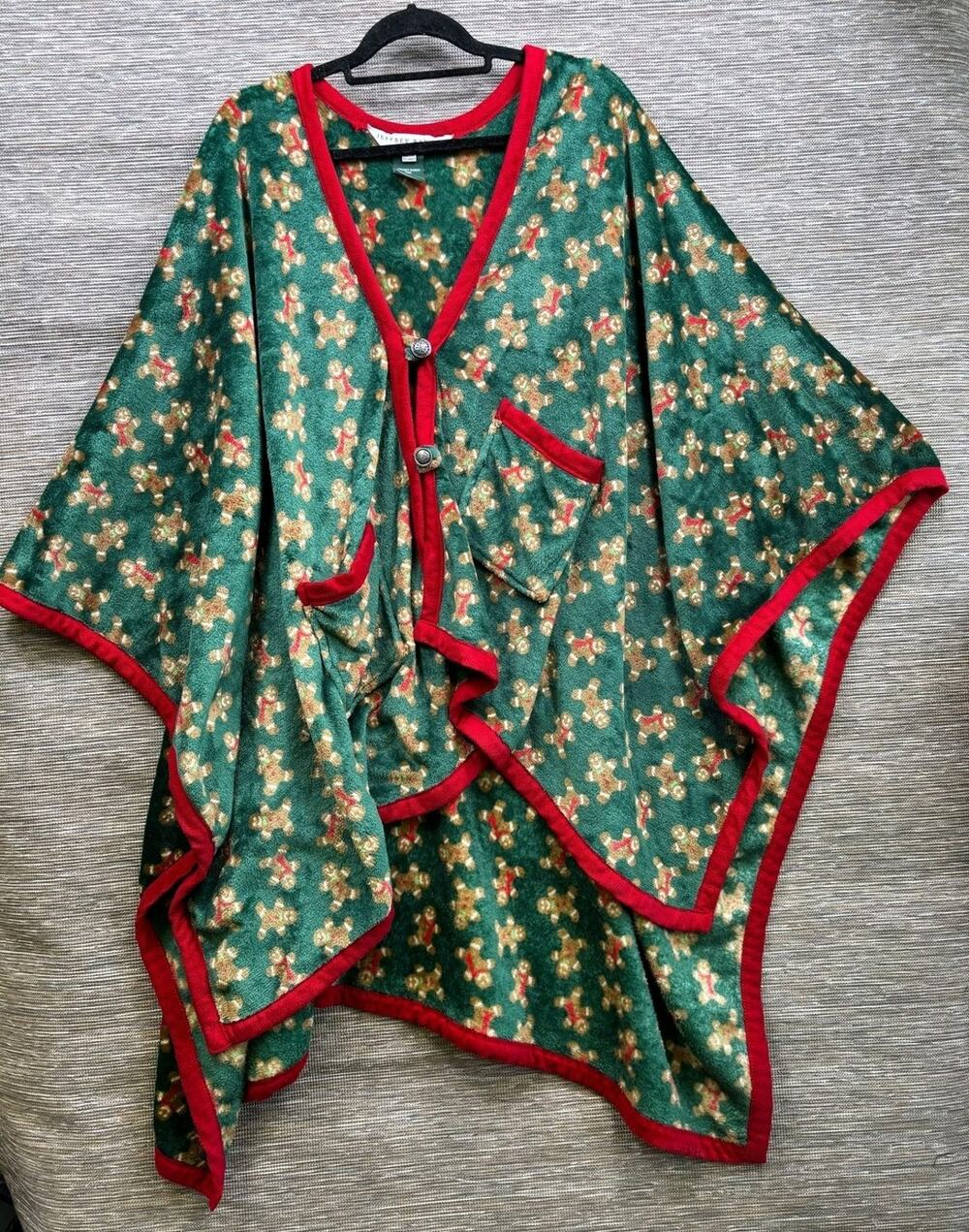 Jeffrey Banks Poncho Womens One Size Green Christmas Gingerbread Fleece Pockets